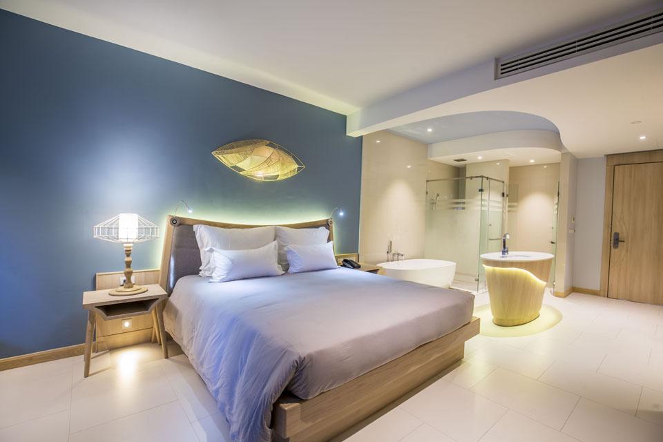 Beyond Patong Hotell Exteriör bild