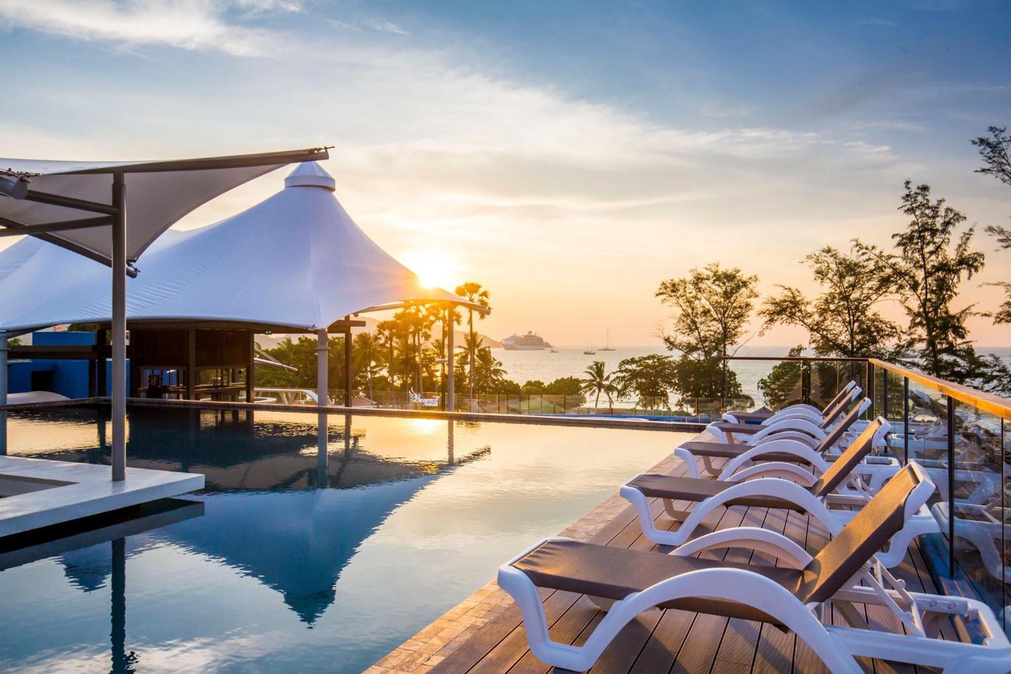 Beyond Patong Hotell Exteriör bild