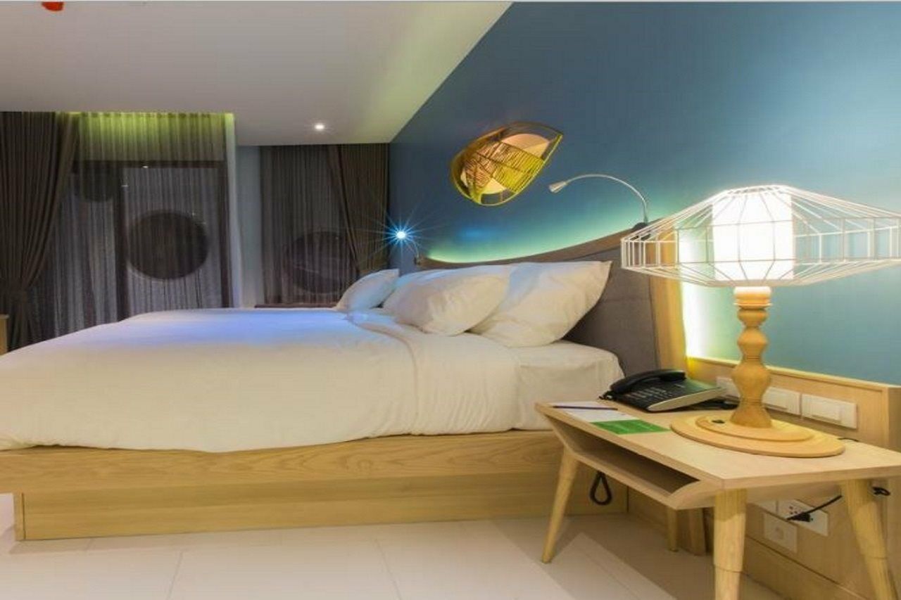 Beyond Patong Hotell Exteriör bild